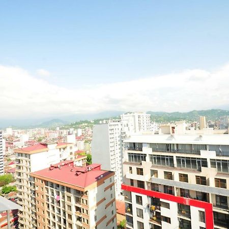 Apartments With A View Of The Trinity Holy バトゥーミ エクステリア 写真